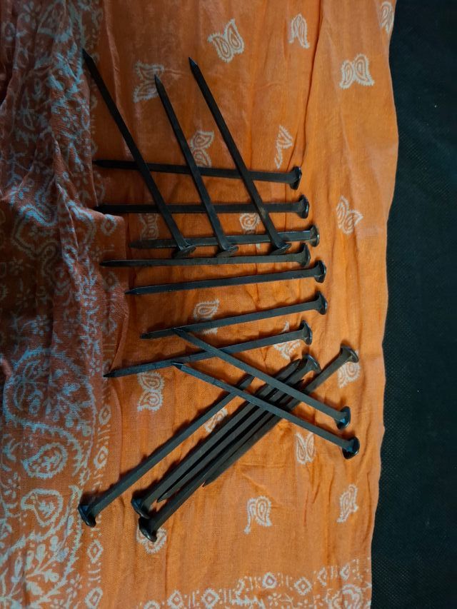 Clavos de forja artesanales