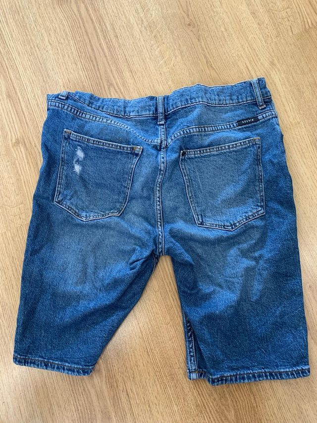 Shorts in denim elasticizzato con strappi 12-13 anni