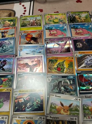 Lotto Carte Pokemon Evoluzioni Prismatiche.