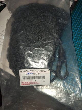 SE VENDE RED PORTAEQUIPAJES TOYOTA  PZ416J0340ZA.