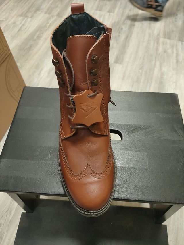 Botas moto marca bicity piel  caballero número 41