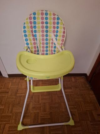 Trona infantil con desperfecto