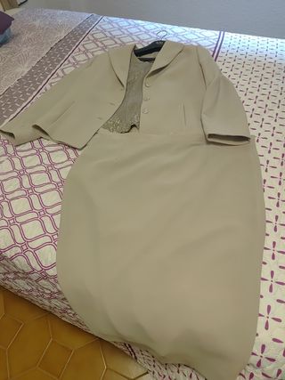 Conjunto de fiesta/boda  de 3 piezas señora beige 