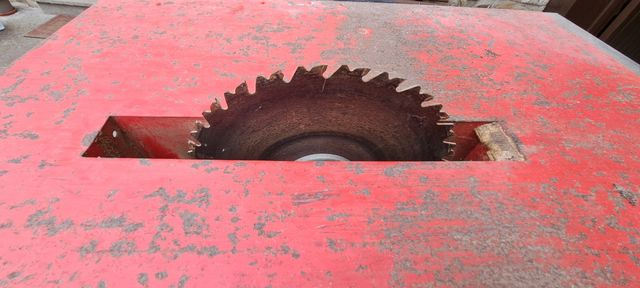 Mesa de sierra circular para madera