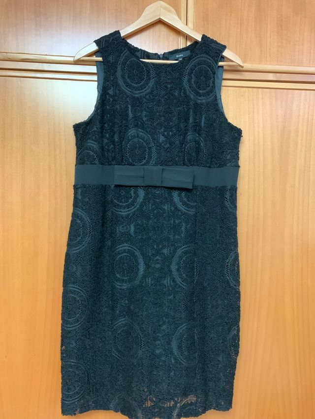Vestido negro encaje forrado