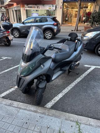 Piaggio 500 LT del 2013, recién pasada la ITV 2027