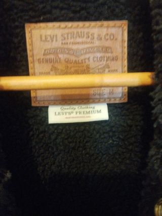 Cazadora Levis vaquera con borrego