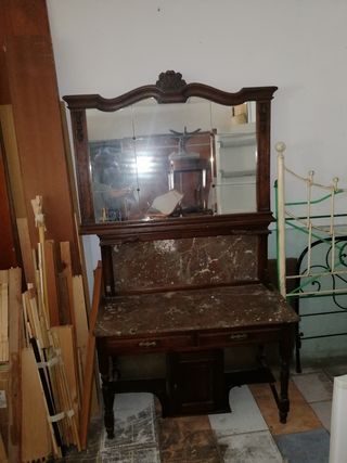 Tocador antiguo madera y mármol con espejo