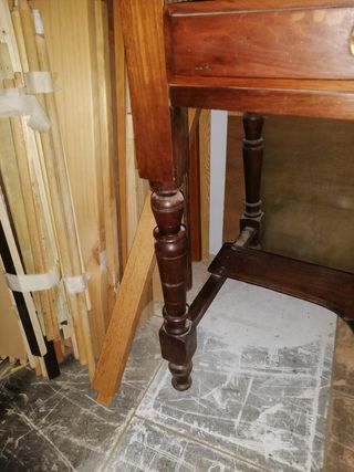 Tocador antiguo madera y mármol con espejo