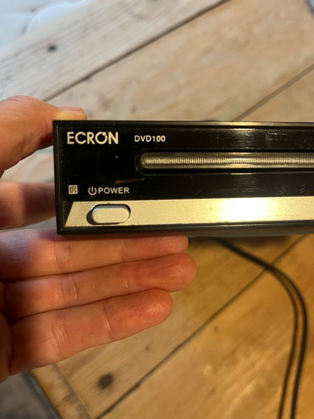 LECTOR DVD VÍDEO 
COMPACT DISC DIGITAL AUDIO