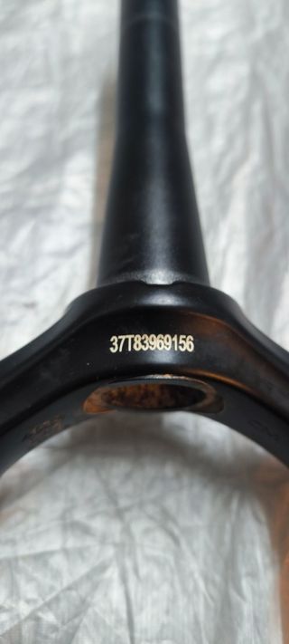 Rock Shox Yari Charger RC 

