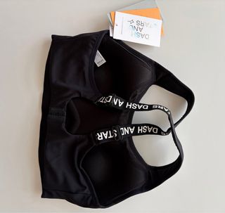 Top deportivo negro NUEVO