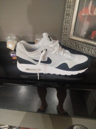 Nike Air Max 1 Originales Blancas y Negras