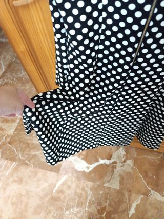 Vestido lunares