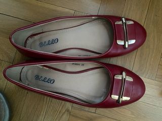 Manoletinas BELLO rojas talla 38