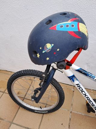 Bicicleta Rockrider Blanca y Azul
20 pulgadas