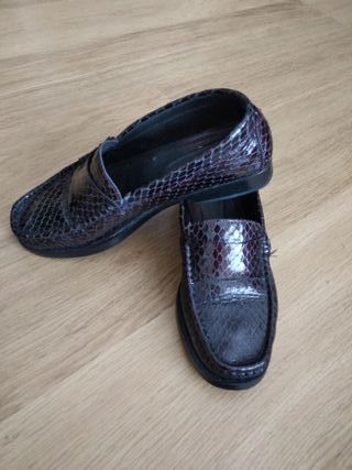 Mocasines de piel efecto serpiente