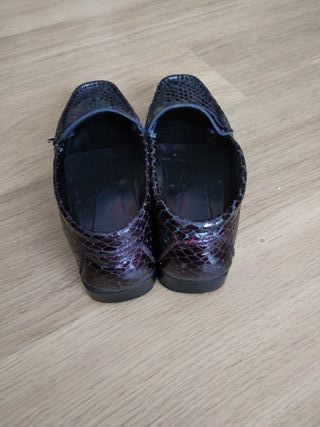 Mocasines de piel efecto serpiente