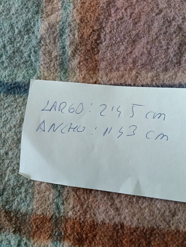 Manta de pura lana antigua