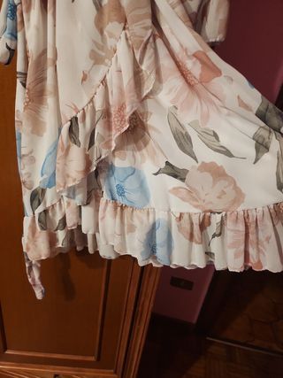 Vestito fantasia floreale a portafoglio