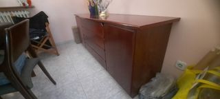 Muebles Comedor: Bufet, Mesa y Vitrinas