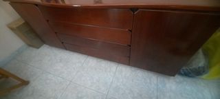 Muebles Comedor: Bufet, Mesa y Vitrinas