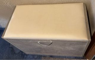 Scarpiera moderna beige e grigio