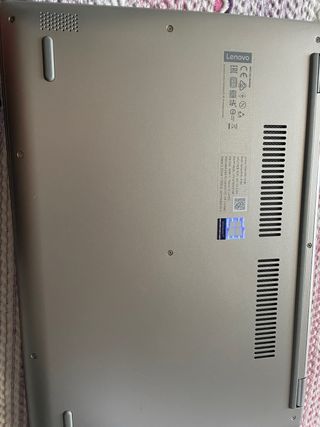 Lenovo Yoga 530 14 Intel Core i3-70