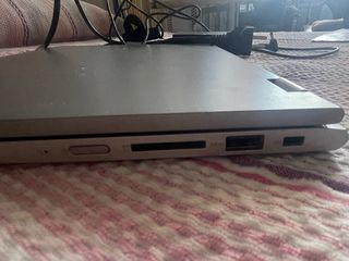 Lenovo Yoga 530 14 Intel Core i3-70
