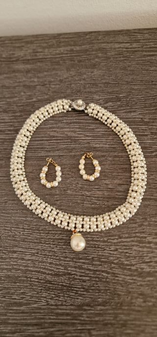 GARGANTILLA Y PENDIENTES DE PERLAS