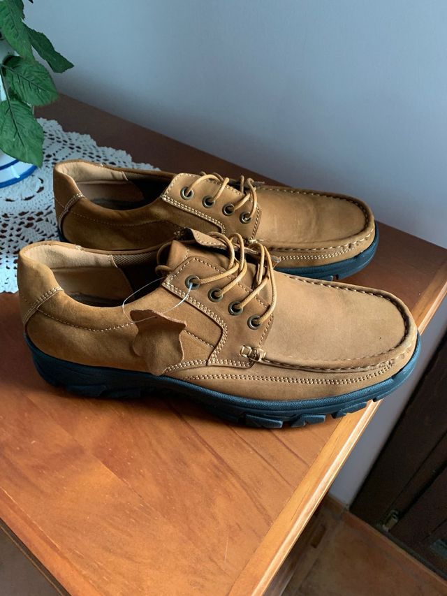 Zapatos de piel marrones talla 42