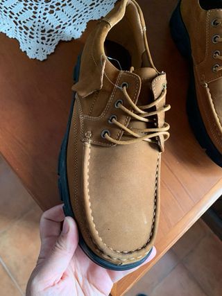 Zapatos de piel marrones talla 42