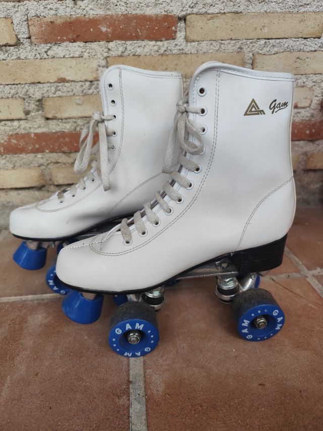 Patines blancos GAM 4 ruedas cordones