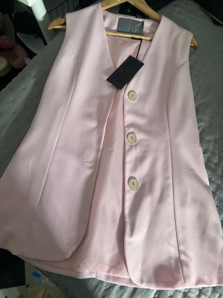 Chaleco rosa elegante