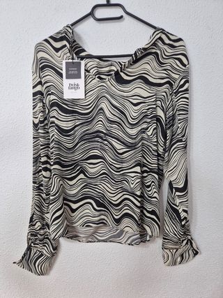 Blusa Twist Tango.
PvP 139€