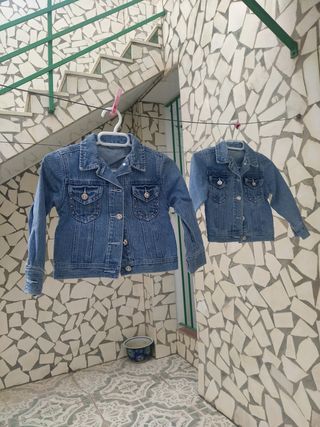 2 Chaquetas Vaqueras Niña Talla 5 Años. 4€ una
