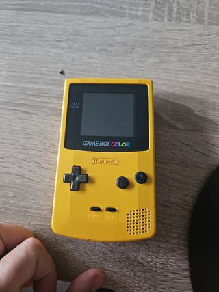Consola Game Boy Color Amarilla + Juegos