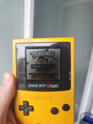 Consola Game Boy Color Amarilla + Juegos