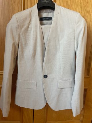 Traje Zara Basic Beige a cuadritos