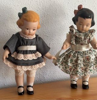 Due bambole «Mignon», molte