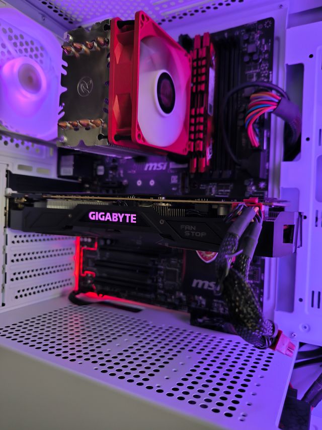 COMPUTADOR TORRE PARA JOGOS — 16GB DE RAM+1070 8GB/ 1TB