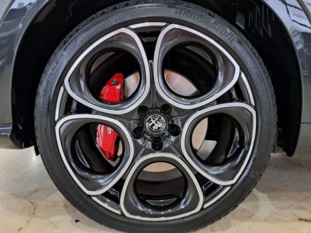 Alfa Romeo Tonale Speciale Hybrid 160Cv