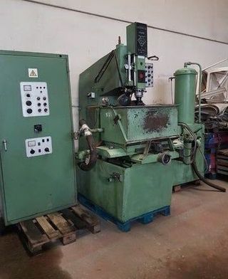 Máquina electroerosión hilo