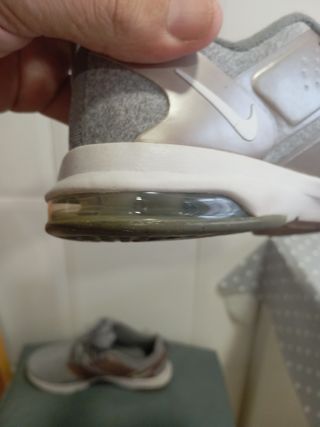 Zapatillas Nike Air training,N 38 Gris y dorado