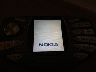 Nokia N-Gage + FIFA 2005 + Accesorios
