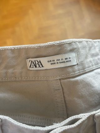 Pantalón recto Zara beige