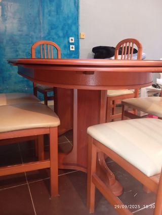 Mesa comedor con 6 sillas