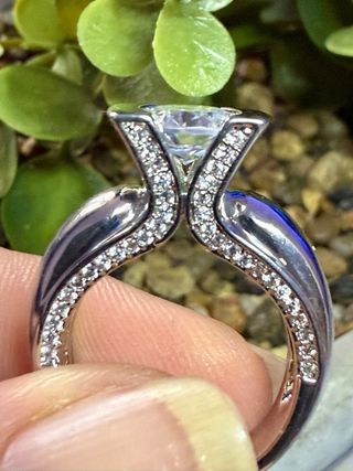 Anillo Plata Ley Circonita Grande central