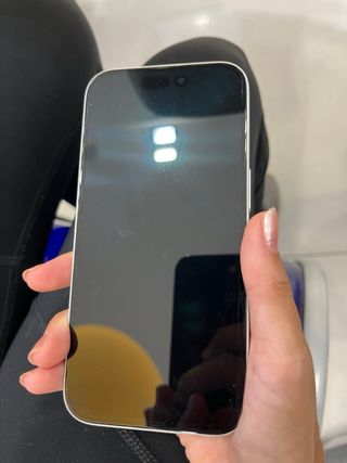 iPhone 16 128GB Blanco Impecable + Fundas