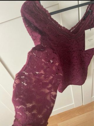 Camiseta Bershka Morada Encaje Talla s